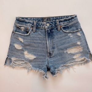 Abercrombie & Fitch Annie High Rise Short